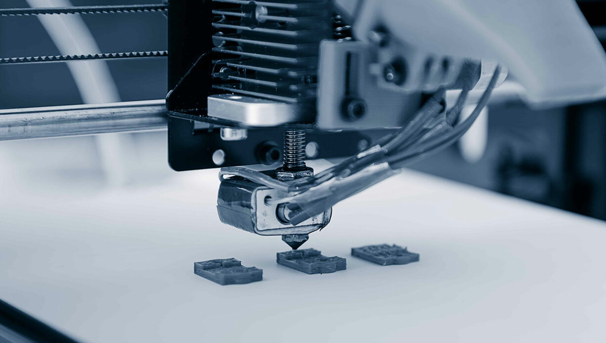 3D Printer printing Multiple Parts